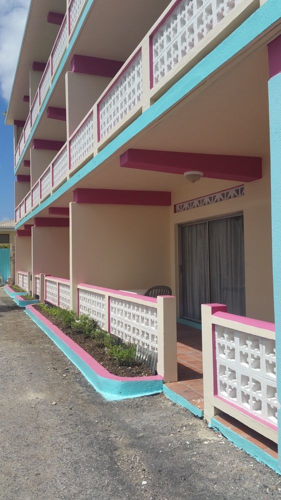 Melrose Beach Apartments Inc Bridgetown Bagian luar foto
